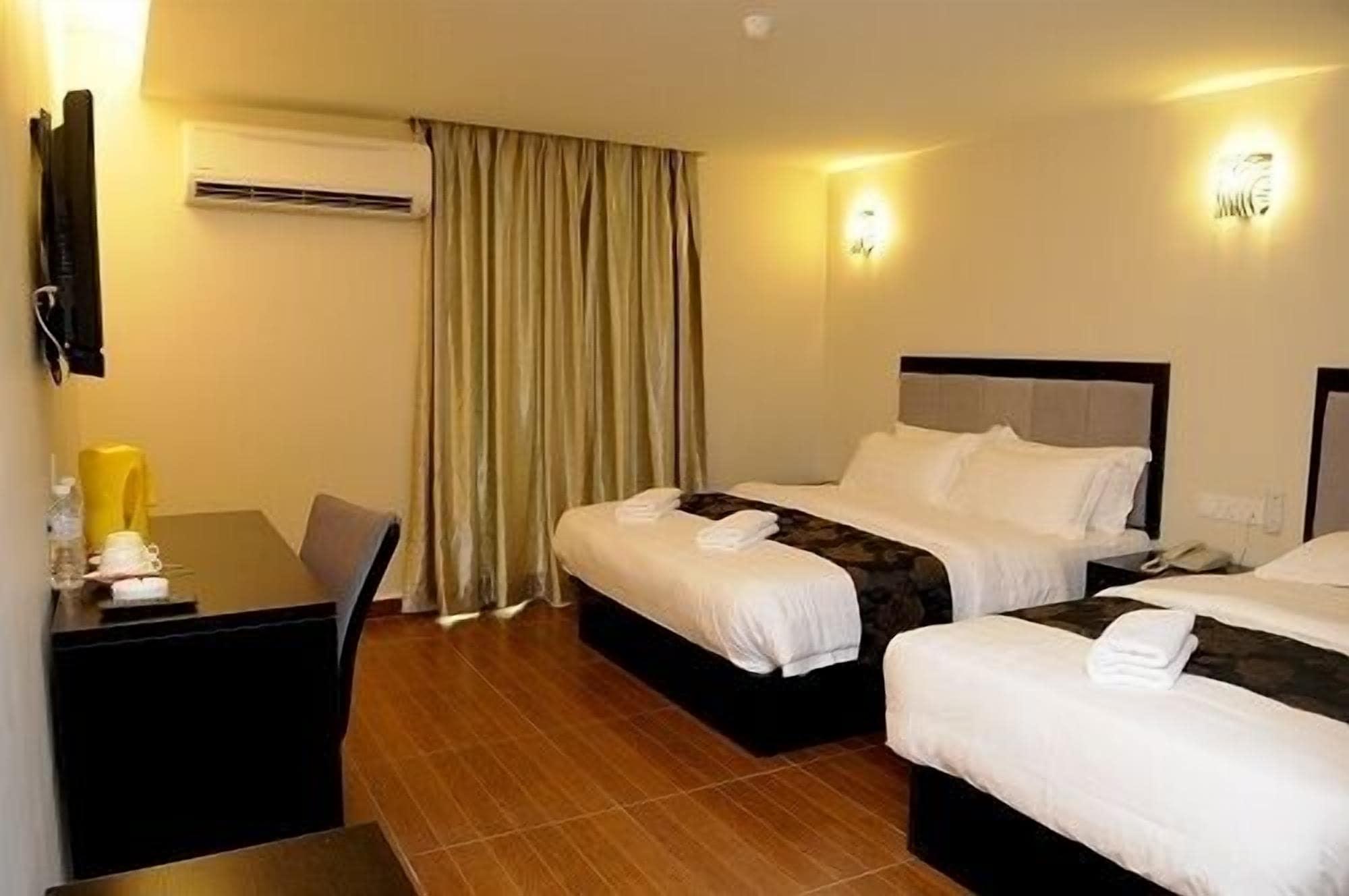 Kk Waterfront Hotel Kota Kinabalu Zewnętrze zdjęcie